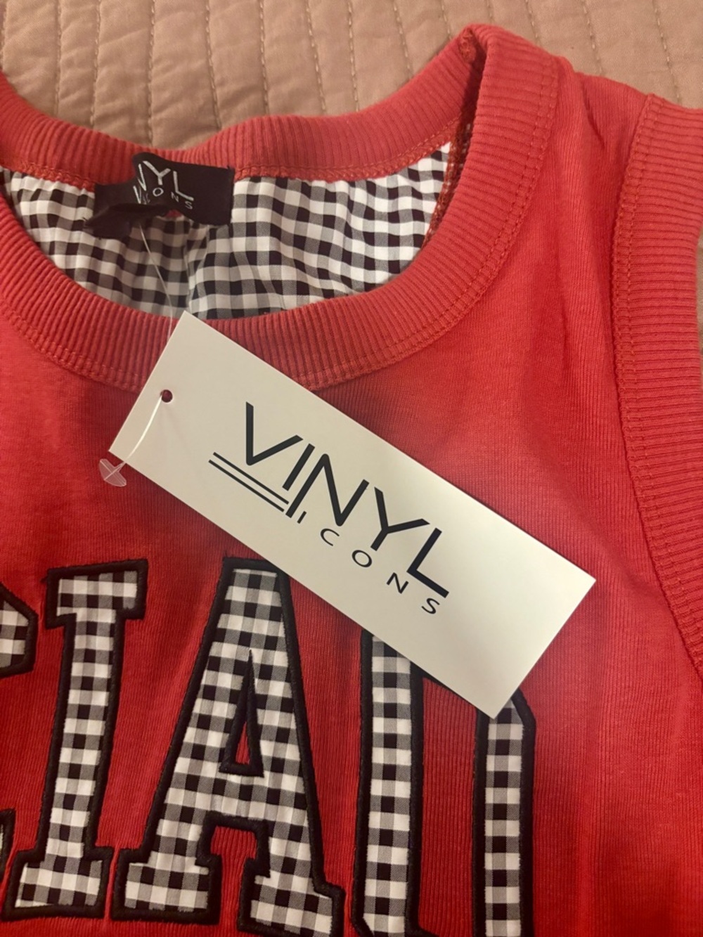 VINYL Icons Coral Sleeveless Tank Top with 'CIAO' Appliqué - Runs Small - Picture 3 of 4